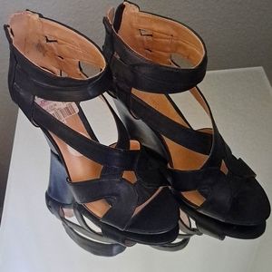 Nine west black straps heels size 6 woman